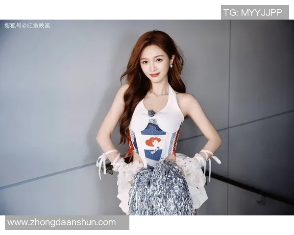 足球明星女生壁纸图片精选展现运动魅力与青春活力的视觉盛宴